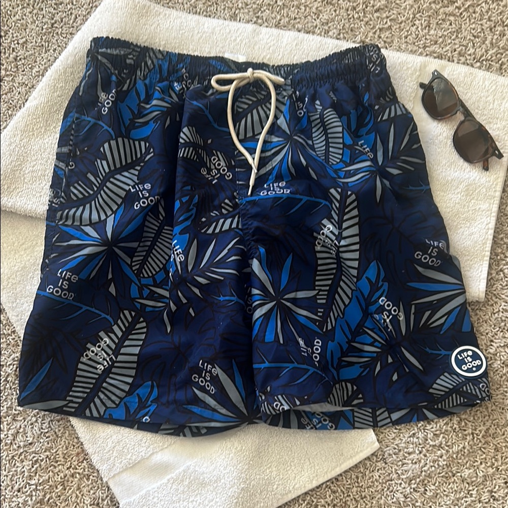 Life Is Good Blue Tropic-Inspired Swim Trunks Size Medium